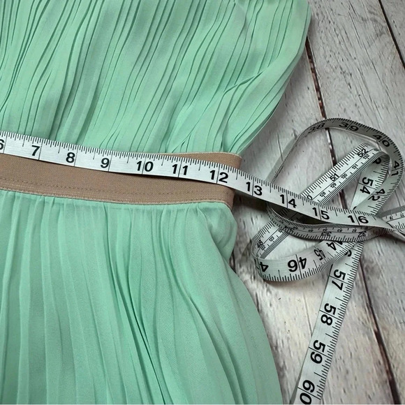 BCBGMAXAZRIA Louisa Opaline Green Pleated Dress sz 4 hi-low halter tie high neck - Picture 2 of 11